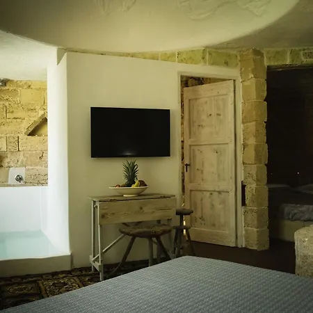 Luxury Villa Crilugi Bed & Breakfast